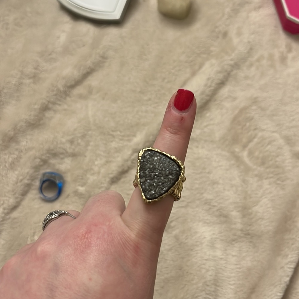 Cute ring bundle! - Picture 4 of 4